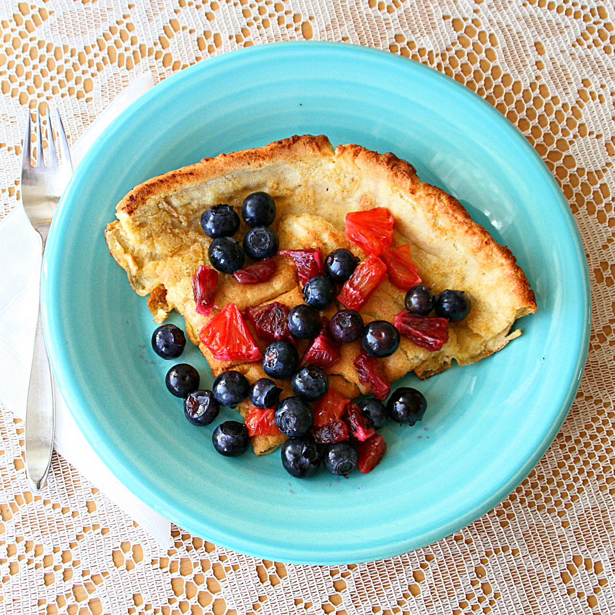 Shockinglydlish's tweet photo. Dutch Baby Oven Pancake is a light, popover-like pancake that puffs up high in the oven and deflates upon cutting. Top with berries and fresh fruit for a perfect breakfast. https://t.co/oNC6qWtqtW
#pancakeday #fattuesday #ShroveTuesday #shockinglydelicious https://t.co/vF8IbLOvb2