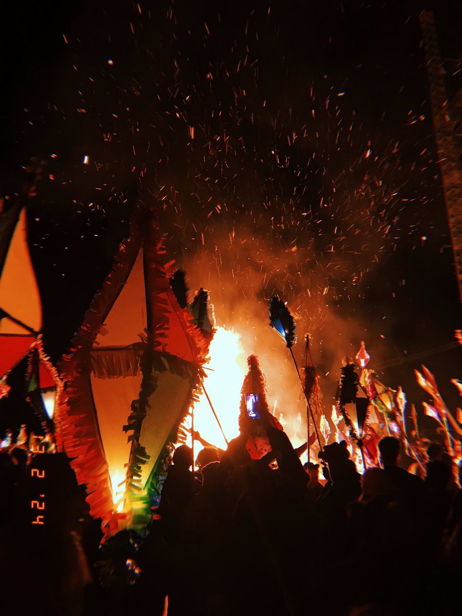 LucaForlini's tweet photo. A fuoco #Castignano https://t.co/J7DpW6lsCg