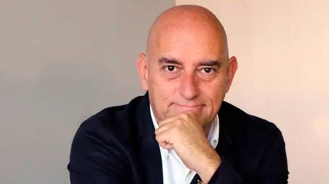 novisucm's tweet photo. Temporada 3:

Miguel Justribó

El primer invitado de esta temporada fue @migueljustribo, el CEO de Hub of Brands. Compartió con nosotras sus reflexiones sobre la dirección que está tomando la publicidad y los modelos de agencias tradicionales. https://t.co/JzgXNHHTi2