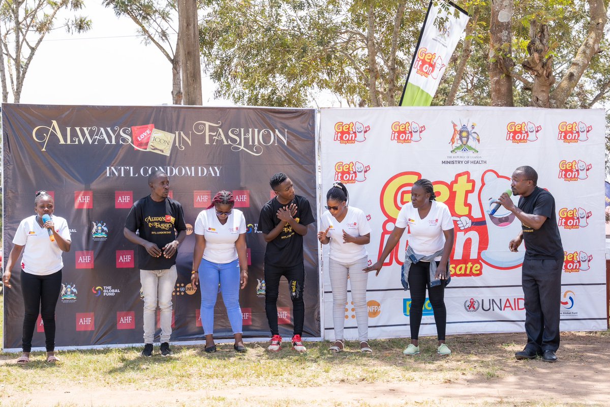 ahfugandacares's tweet photo. Indeed let’s stop stigma and discrimination of people living with HIV
We need to support them and ensure they adhere to their treatment & live healthy lives
#InternationalCondomsDay
#SaferIsSexy
#AlwaysInFashion
@MinofHealthUG
@ahfafrica
@AIDSHealthcare
@UNFPAUganda https://t.co/Kq1IYFGWsq