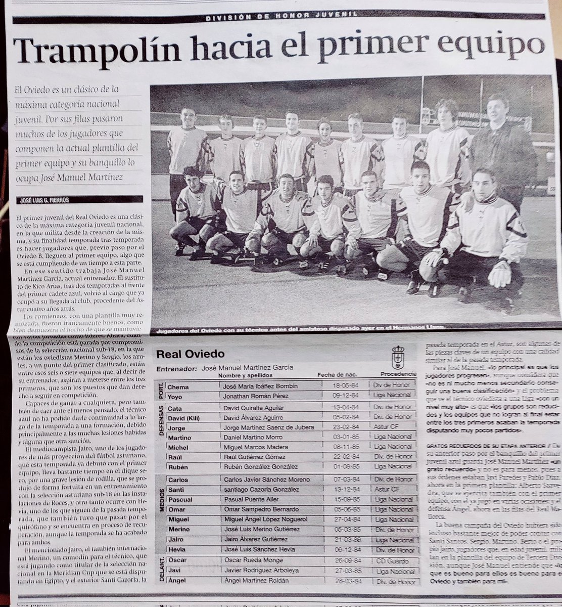 mangas59's tweet photo. Está fue la última plantilla del R. Oviedo juvenil que jugó cuartos de final de Copa frente al Espanyol, que ganó los dos partidos en 2003 (alguno sigue federado 😃😃)
Mañana el juvenil azul tiene que hacer historia ganando al Levante https://t.co/9NnRGSXfnN
