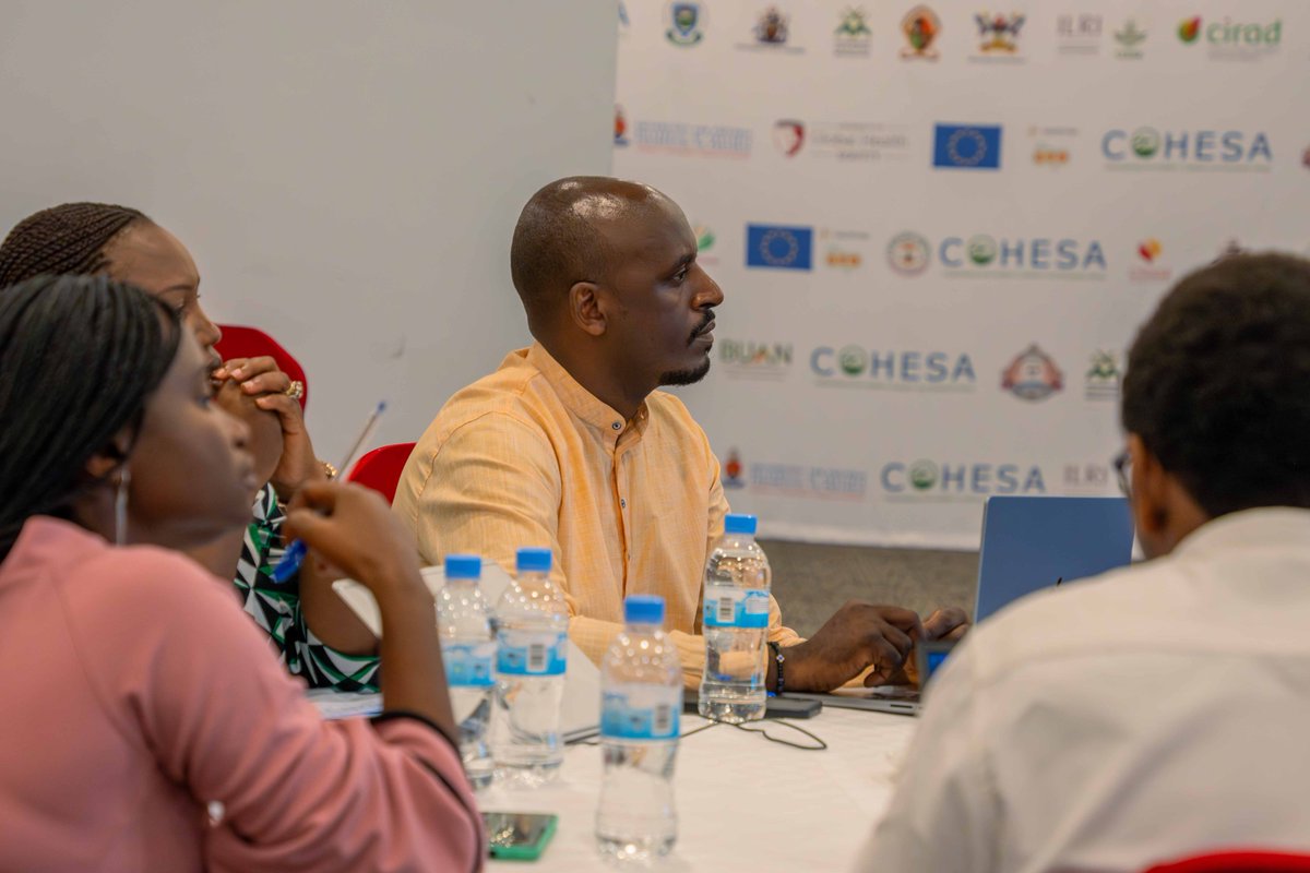 During the workshop, insights from key informant interviews and focus group discussions illuminated the challenges facing #OneHealth in Rwanda. These findings will inform efforts to promote a holistic approach to health & wellbeing. Stay tuned for updates on our progress! #COHESA