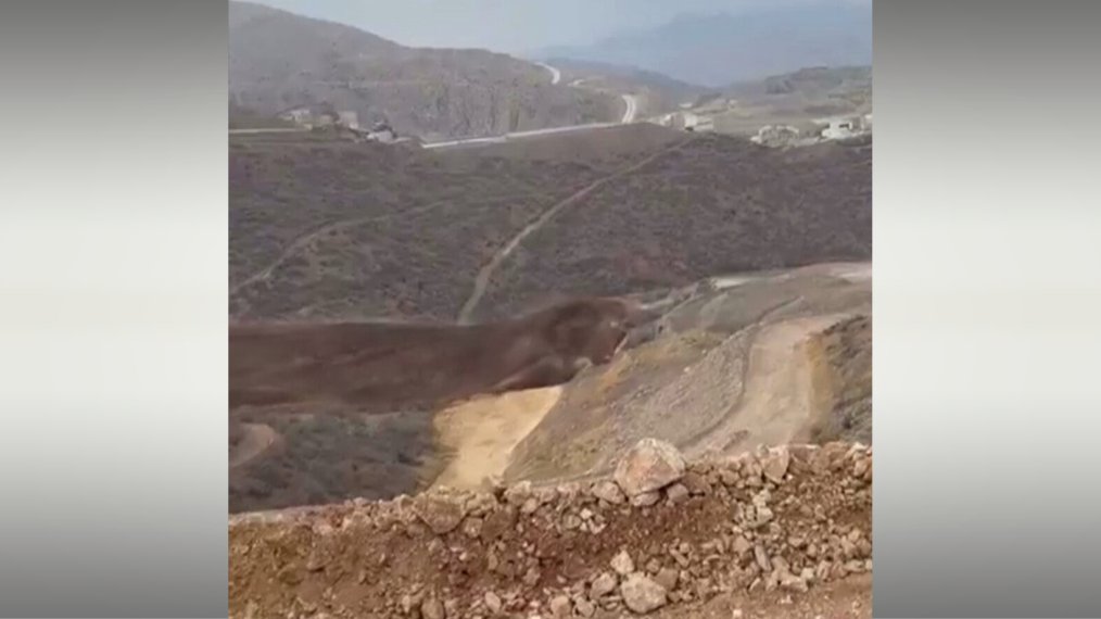 Una immensa allau de terra en una mina d'or de Turquia deixa nou treballadors sepultats ccma.cat/324/una-immens…