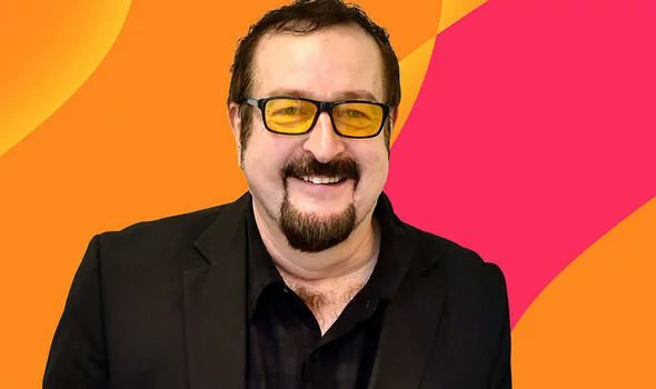 ThisDirtyBrit's tweet photo. Can't believe the news I heard of Steve Wright dying aged 69. He was one of a few things I missed when I moved over. For those that don't know him, he was a national radio DJ for @BBCRadio2 and the best of the best. https://t.co/icd2EnTDIx