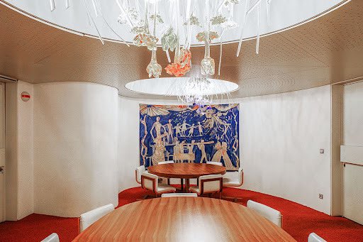 johnpaul_newman's tweet photo. By popular demand - more from inside the Czechoslovak embassy, Berlin. https://t.co/xxT7dmhWm8