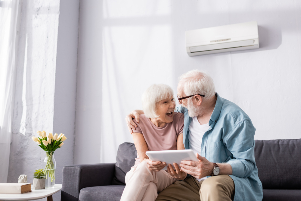 AmericanAirHVAC's tweet photo. Valentine's Day and HVAC systems: both need love and attention. Valentine's Day is tomorrow, and just like a good partner, your HVAC system deserves some TLC. After all, it's the one that keeps you warm (or cool) all year long! 

#HVACTip #AmericanAir #HVAC https://t.co/841WaiSUiE