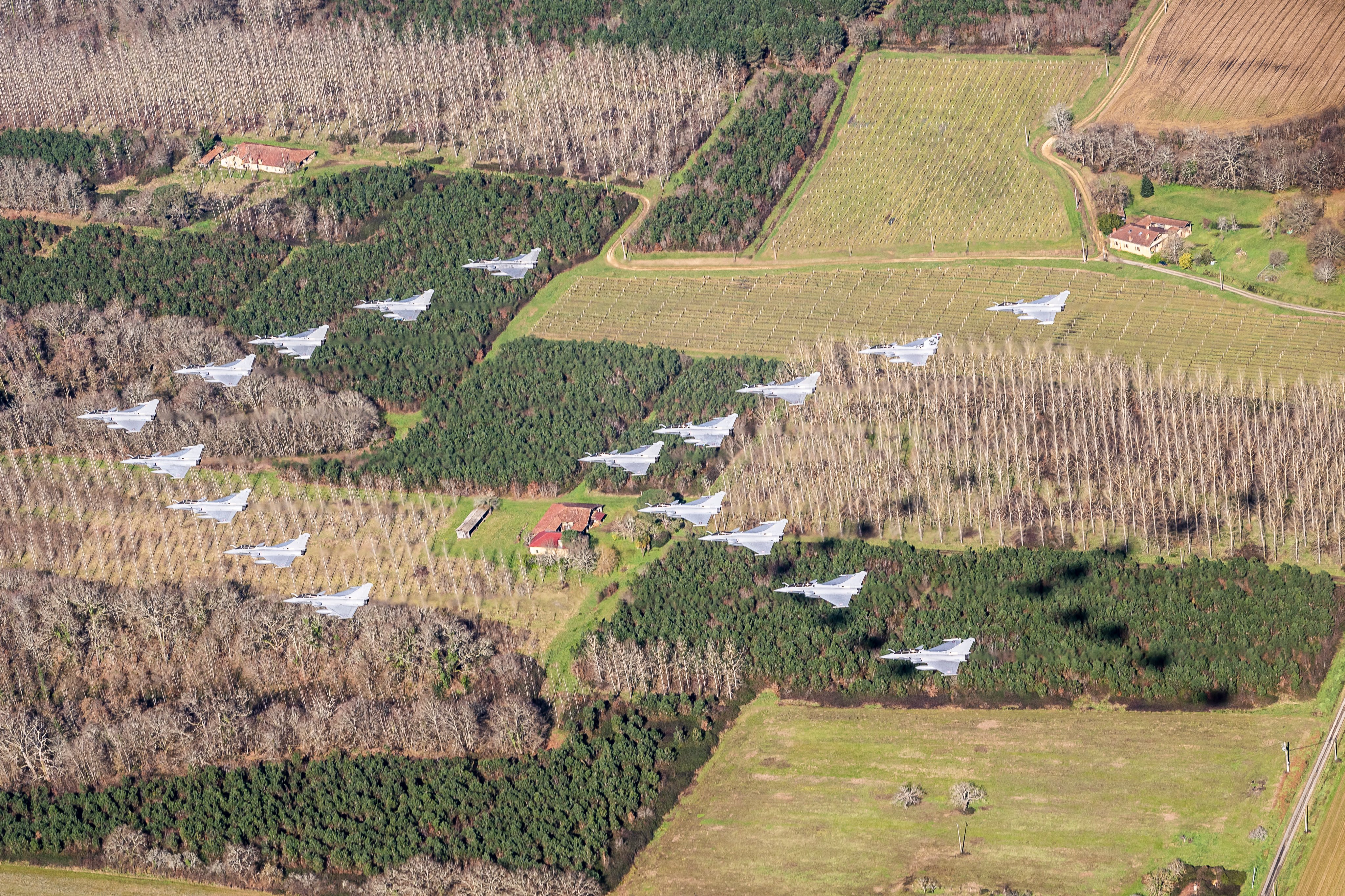 GGPXAoxXwAAmxAl?format=jpg&name=4096x409