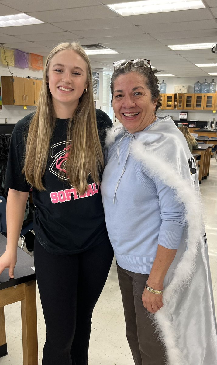 FIRST GAMEDAY! Today I gave my cape to Ms. Y. Thank you for being one of the funnest teachers and for all your hard work. #chasegreatness <a href="/CoachHalli/">Becca Halliburton</a> <a href="/clarkcoachkelly/">Coach Kelly</a> <a href="/jordangoins07/">Coach Jo</a>