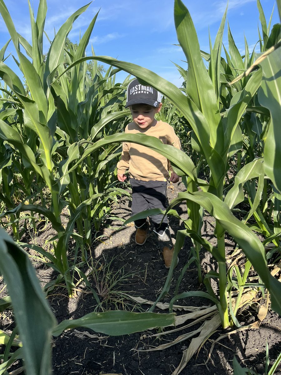 Happy Canadian Ag Day! Nothing better than being able to enjoy Ag with the family. #cdnagday