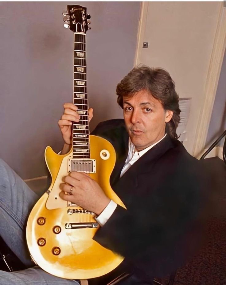 i love paul’s hair here 😭🤍