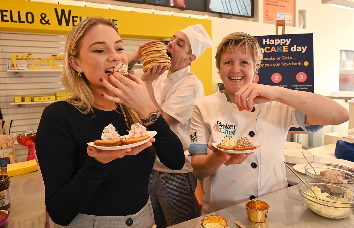 VisitBelfastOrg's tweet photo. Pancake Tuesday was flipping great at Visit Belfast Welcome Centre as Ffion Aiken from new Belfast business, Baker &amp; Chef, got creative with visitors to the city decorating and flipping pancakes. #pancaketuesday #PancakeDay #pancakeflipping https://t.co/sG6reAON7Q