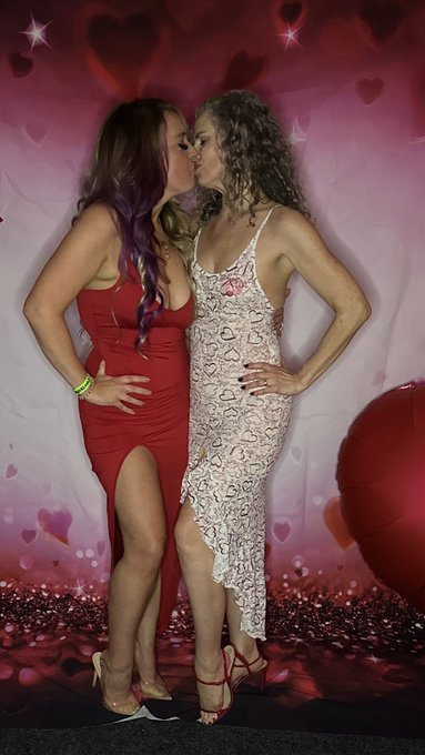 Love this woman! 😈❤️💋 #milfs #swingers #bi #lesbian #sexyover40 #amateur #hoteltakeover #sheer #sex #porn<a href="/tag/milfs"class="tags">#milfs</a><a href="/tag/swingers"class="tags">#swingers</a><a href="/tag/bi"class="tags">#bi</a><a href="/tag/lesbian"class="tags">#lesbian</a><a href="/tag/legs"class="tags"><span>#legs</span></a><a href="/tag/sex"class="tags"><span>#sex</span></a><a href="/tag/porn"class="tags"><span>#porn</span></a><a href="/tag/heels"class="tags"><span>#heels</span></a><a href="/tag/sheer"class="tags"><span>#sheer</span></a><a href="/tag/feet"class="tags"><span>#feet</span></a><a href="/tag/fetish"class="tags"><span>#fetish</span></a><a href="/tag/kinky"class="tags"><span>#kinky</span></a>