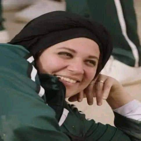Dody3tef's tweet photo. الڤلانتين دا بتاع العيال التوتو 
انما انا مستنيه فرحي 😂♥️ https://t.co/bBcSFEinym