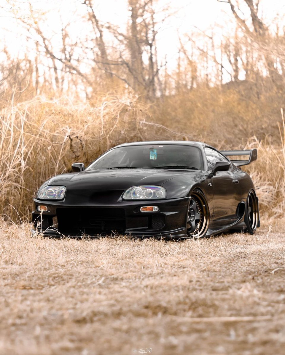 ShineGraffix's tweet photo. Nice black Supra mk4 #supra #Toyota #2024supra #newsupra #toyotasupra #supramk5 #jdm #wheels #stance #mk5supra #mk5 #A90 #hellalow https://t.co/IcAENOXEAY https://t.co/xhbNXU35ap