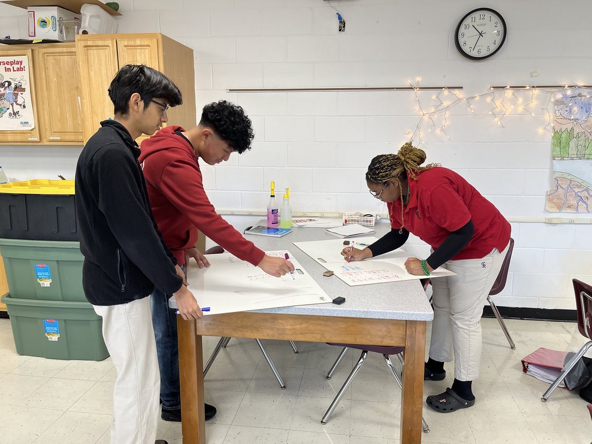 kari jost (@principal_crhs) on Twitter photo Students in Mrs. O’Connor’s biology class are modeling DNA replication. <a href="/CRHS_Indy/">Cardinal Ritter</a> Students in Mrs. O’Connor’s biology class are modeling DNA replication. <a href="/CRHS_Indy/">Cardinal Ritter</a>