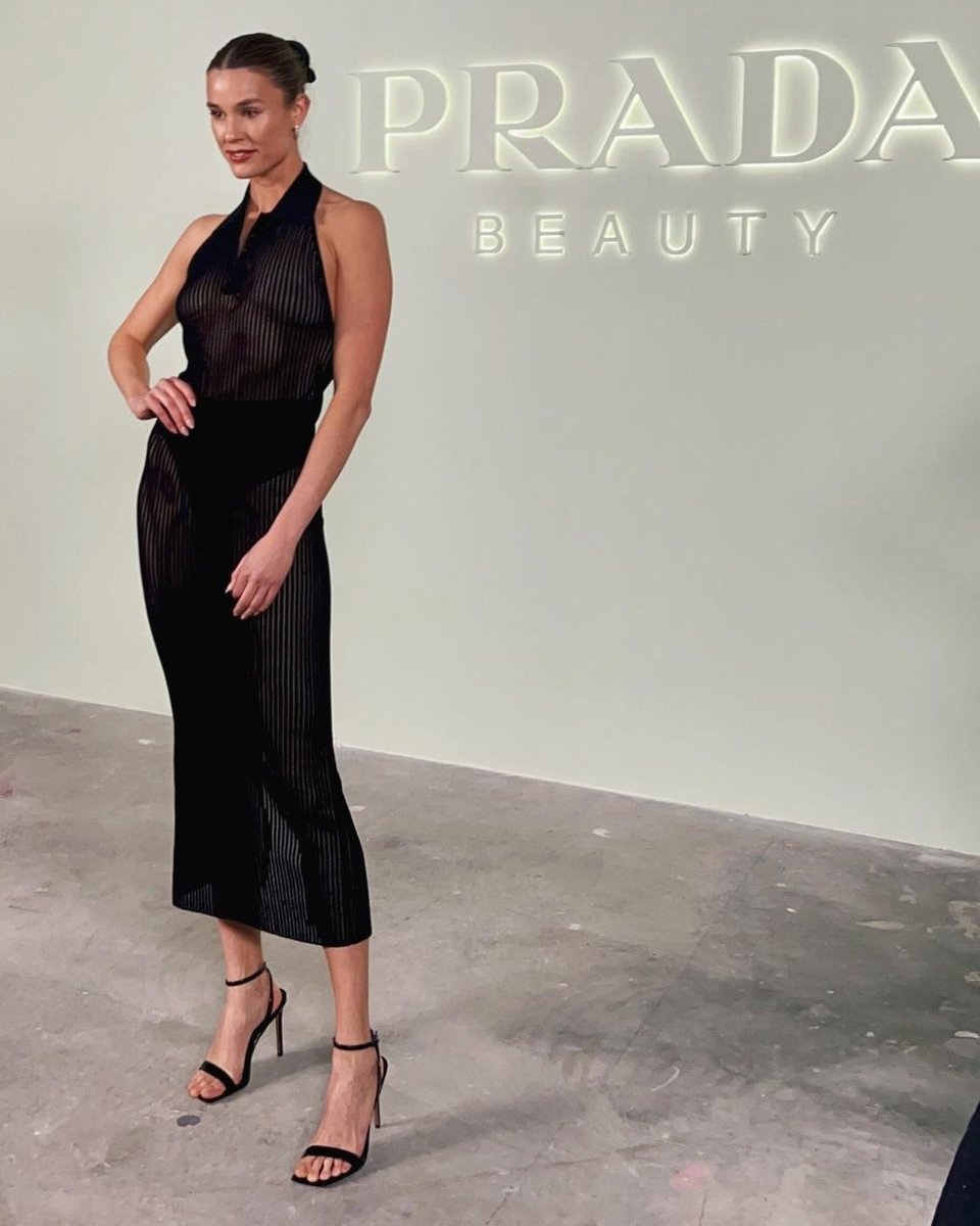 JRP Alumni Keke Lindgard recently at an event for Prada Beauty.

#kekelindgard #prada #pradabeauty #jrpalumni #model #learntomodel #modelsofig #modeling #cosmetics #workhard #designer #successstory