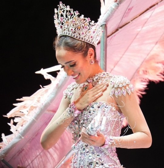 Hemos tenido una reina histórica con @melissacurevi qué energía, corazón y compromiso con el carnaval de Barranquilla. Felicitaciones Melissa, a tu equipo y tu familia