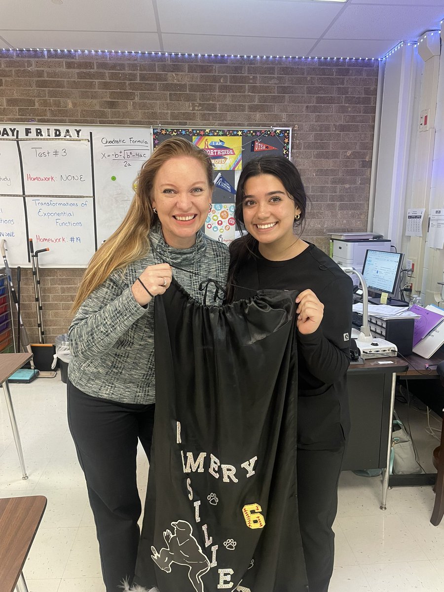 GaMe DaY!! 
Today I gave my cape to one of our amazing math teachers, Mrs.Bennett. Thank you so much for always going above and beyond to make sure all of your students succeed!! <a href="/CoachHalli/">Becca Halliburton</a> <a href="/clarkcoachkelly/">Coach Kelly</a> <a href="/jordangoins07/">Coach Jo</a> <a href="/ClarkSoftball/">Clark Softball</a>
