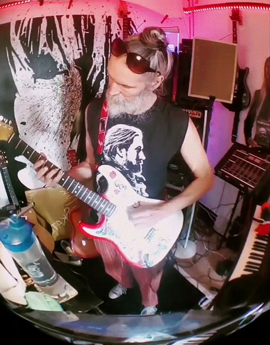 KingRegisCXlll's tweet photo. #RoyalProclamation
Yo! Ma funky #FFXV Lucian's 🤘
Spread the wrrrd KR is now fully available on @BookCameo and offering personal performances of #StandByMe
#WalkTall my lovelies.
https://t.co/RYZf7tC6mE https://t.co/pxwmTZUM4p