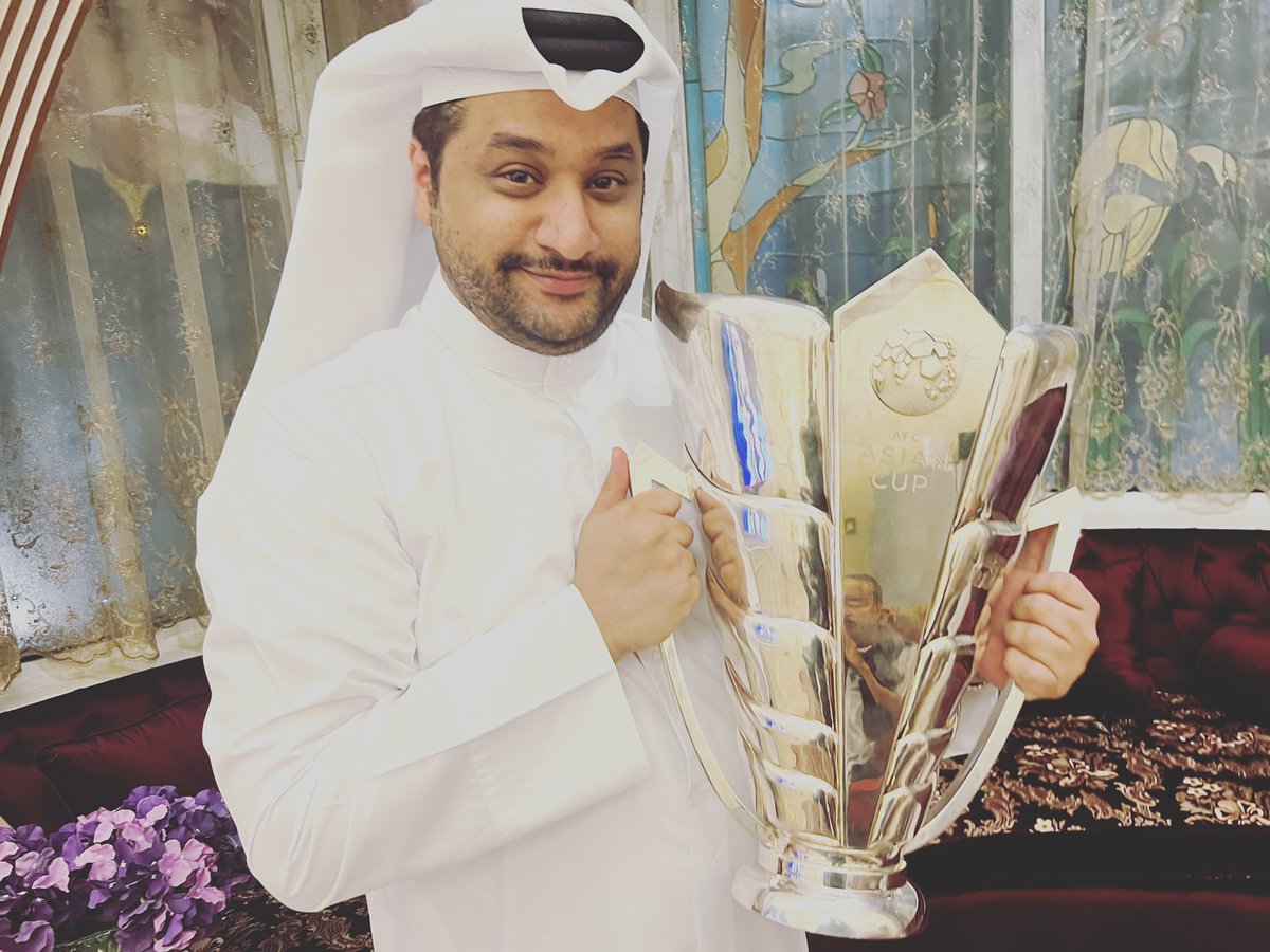 M_Salat's tweet photo. 4 years apart and still the Champions https://t.co/pEwuJo4ksp