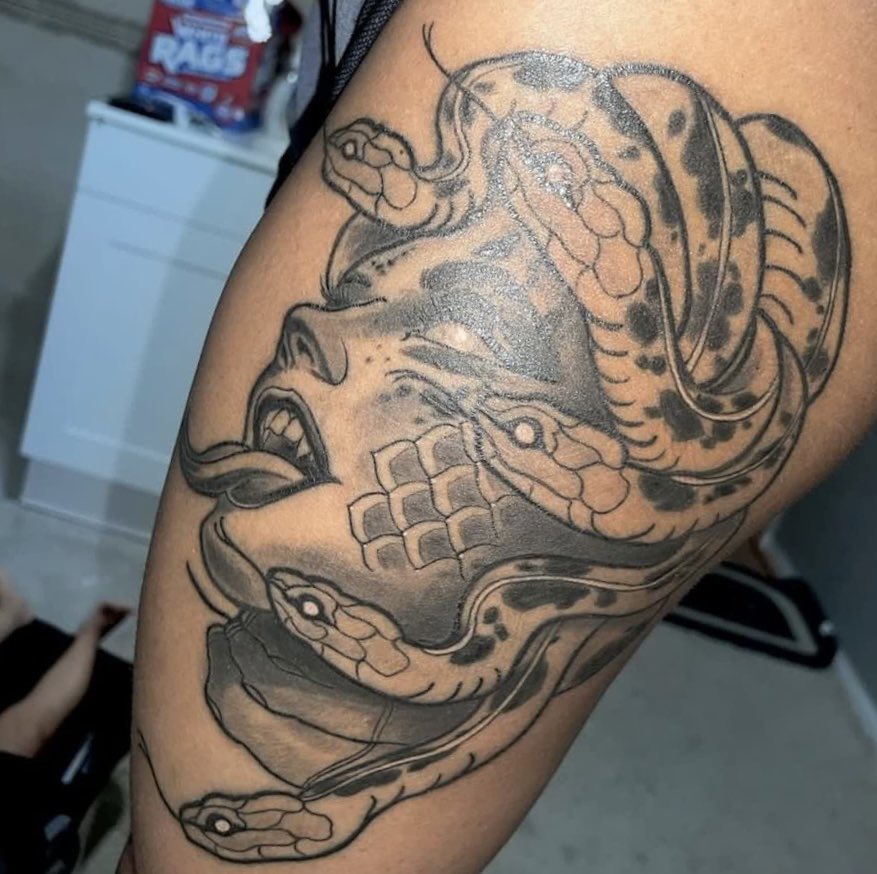 ddavisdesigns_'s tweet image. Healed vs Fresh 😍😍 
#houstontattoo #blackOwnedBusiness