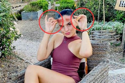 G11Sven's tweet photo. Famke #freeweefster Louise
Famke Meijer. Vlogger, zanger(es). MtF? Gatekeeper. #Shill.
@IngeJusta @navajoias @4Oceans2 @VolkersBram @_Chrystal_1982_ @dedhr1 @Friedzel1 @semprescettica1 @Georgionius @ithastostop3 @KikixxxxYoyo @OI1e_Man ea
#OneEye
#BrokenMirror
#666Signs
#MtF https://t.co/QDynSWP6DW