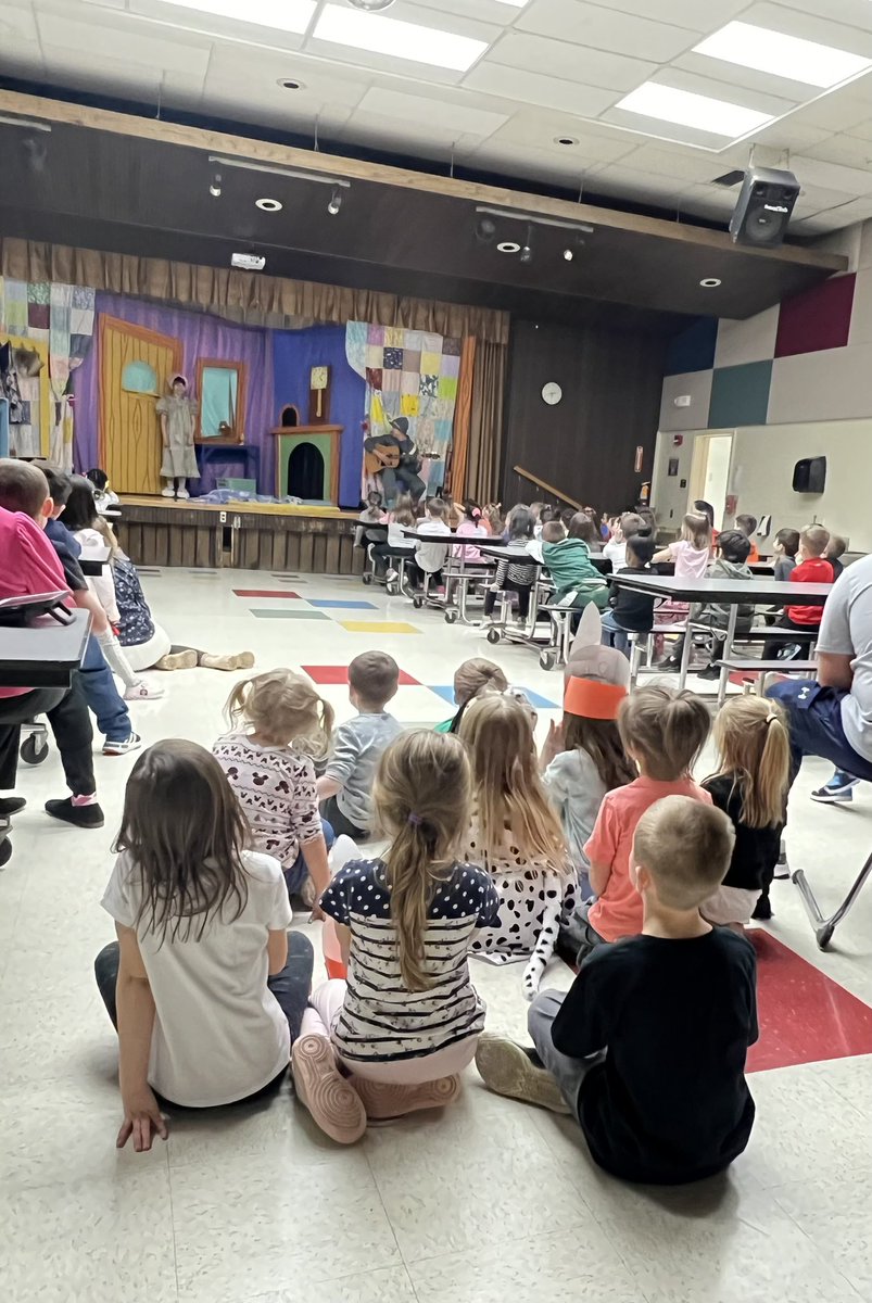 Mrs. Robinson tweet media