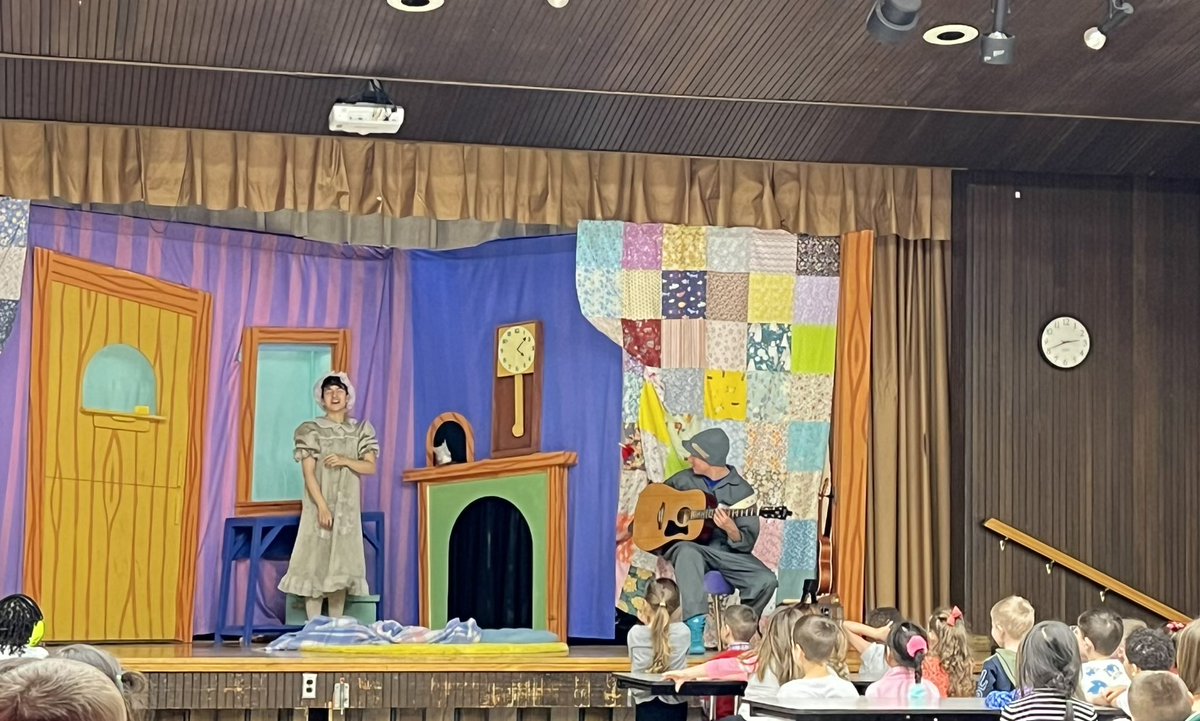 Mrs. Robinson tweet media