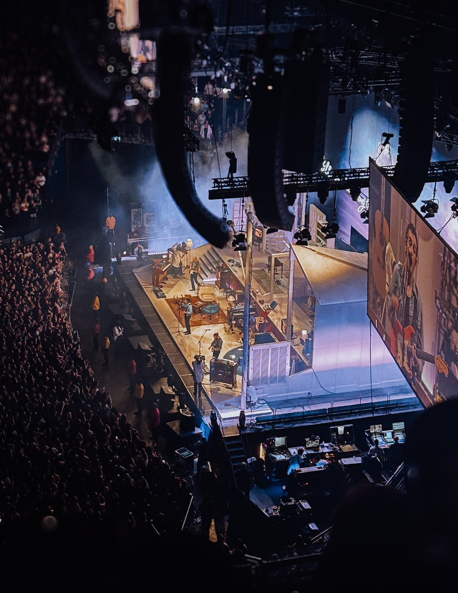 VisualsByOllie's tweet photo. THE 1975 - 𝓈𝓉𝒾𝓁𝓁 𝒶𝓉 𝓉𝒽𝑒𝒾𝓇 𝓋𝑒𝓇𝓎 𝒷𝑒𝓈𝓉 https://t.co/NSeZMDQ8jF