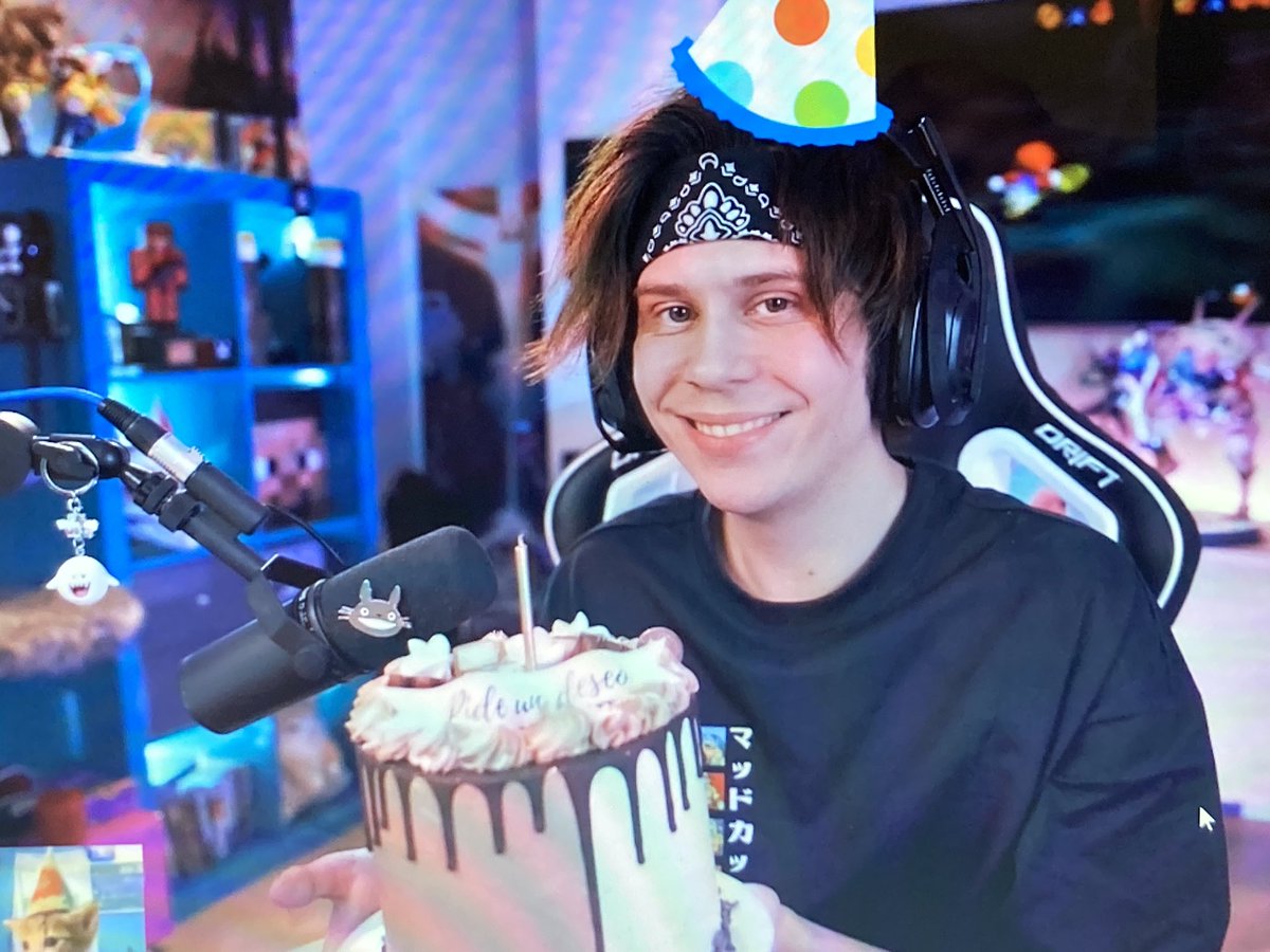 jhobixj's tweet photo. GOD 🥳❤️🎈
#RubiusLevel34 #WorldLevel34 https://t.co/5shHUHTNei