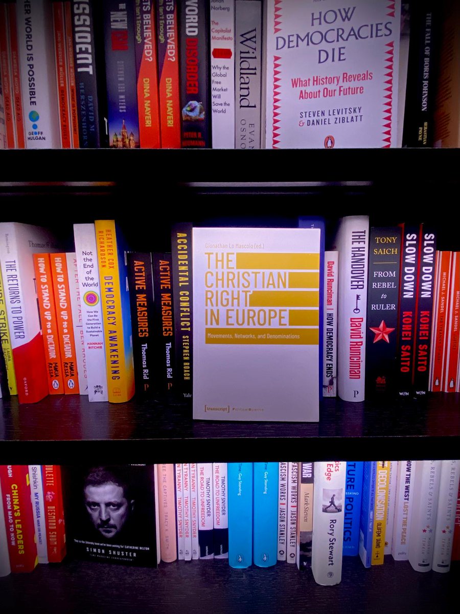 'The Christian Right in Europe' is now available in bookshops across Europe + US! If you are interested in the far-right, the influence of Putin + Trump, Anti-Gender + Christian Nationalism, check it out + leave a review on amazon/goodreads. pdf is free: t.ly/lNnD_