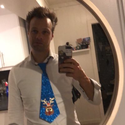 At nasjonalkonservative Jon Helgheim (FrP) fremmer forslag som prinsipielt er problematisk, er forventet men skremmende. Han vil prioritere kristne Ukrainere foran andre flyktninger med beskyttelsesbehov. 
Men, at Drammen <a href="/Hoyre/">Høyre</a> støtter dette svineriet, er enda mer problematisk.