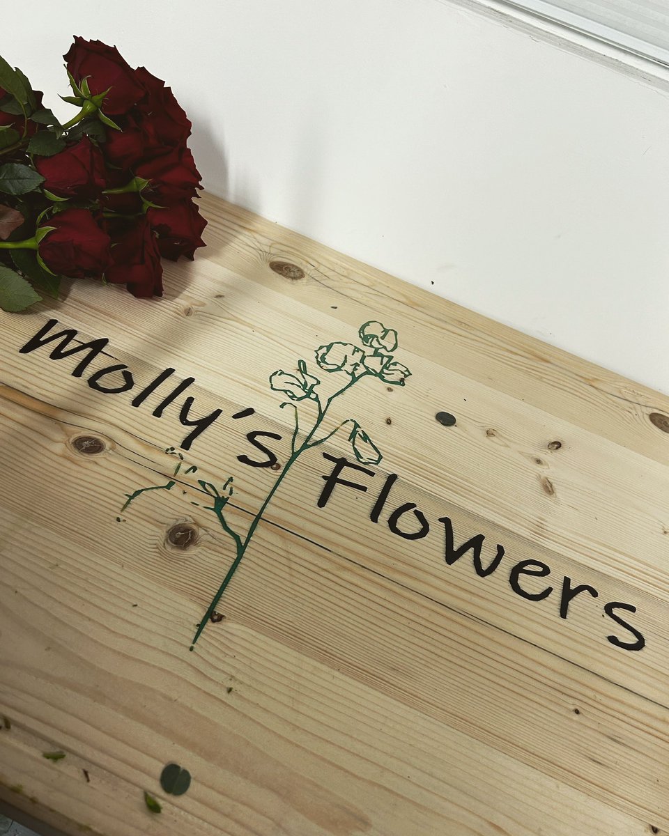 MollyHeard_'s tweet photo. And that’s a wrap! Over and out to my first Valentines as Molly’s Flowers 🥰🌹 https://t.co/kRvCvasF7J