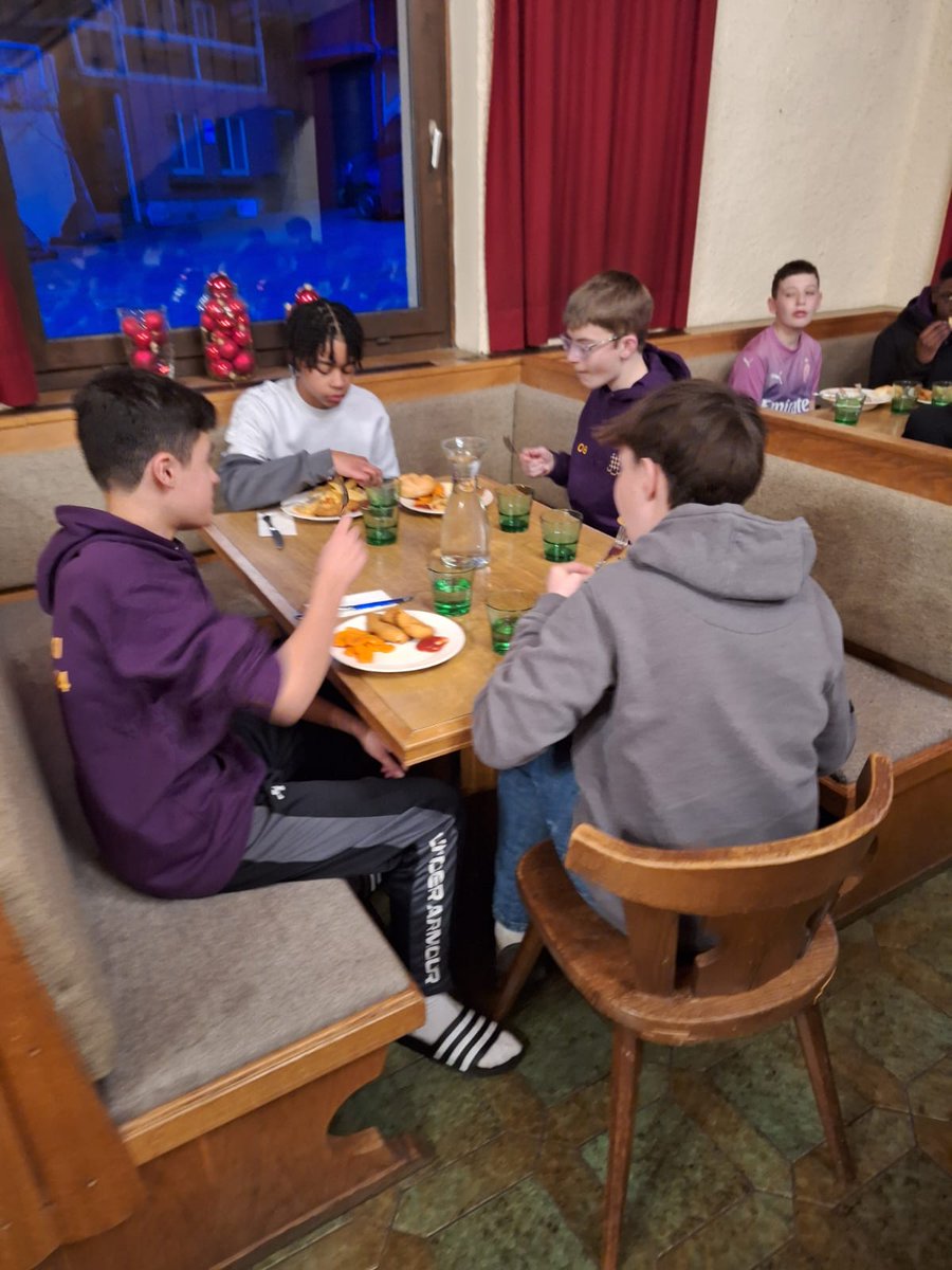 RutlishSchool's tweet photo. Fab food for the skiers https://t.co/g5WpXq69uf