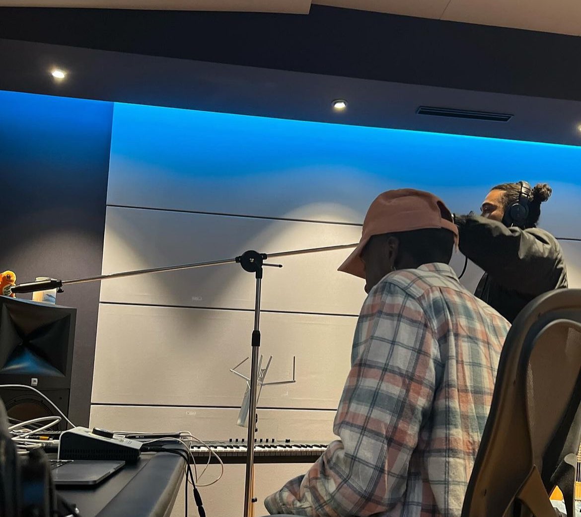 Miles Barker tweet media