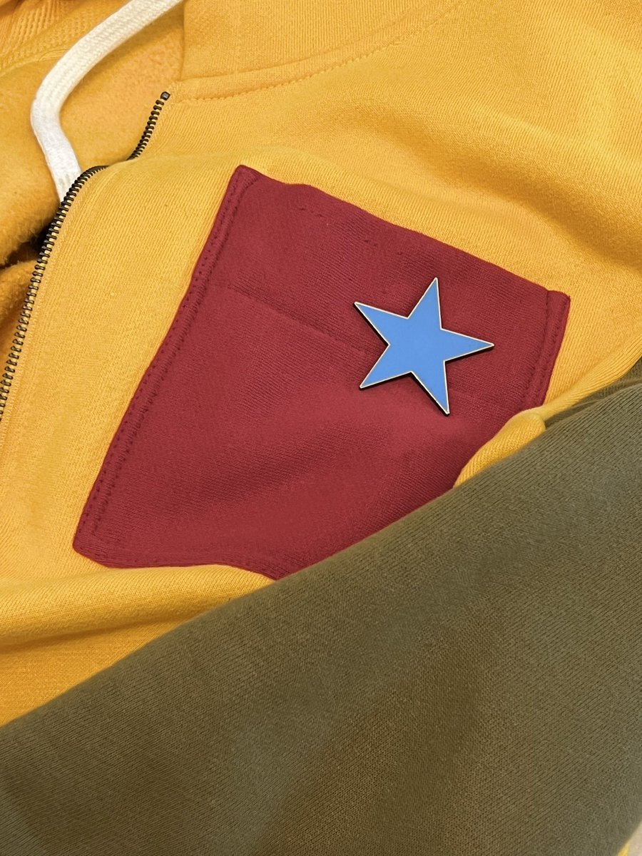 The #Adric hoodie is finally complete! 

#DoctorWho #DrWho #sciencefiction #scifi 
<a href="/MinettaLane/">Matthew Waterhouse</a>