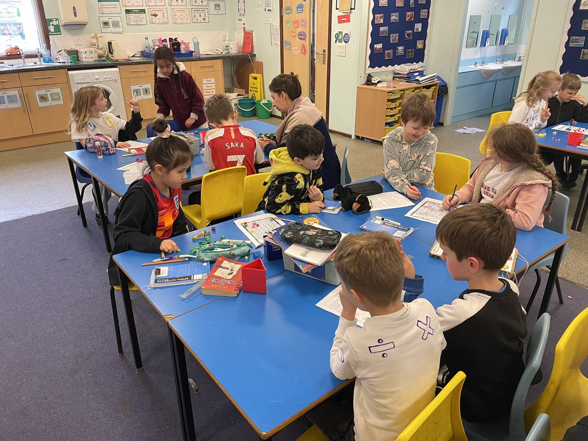 Miss Clutterbuck tweet media