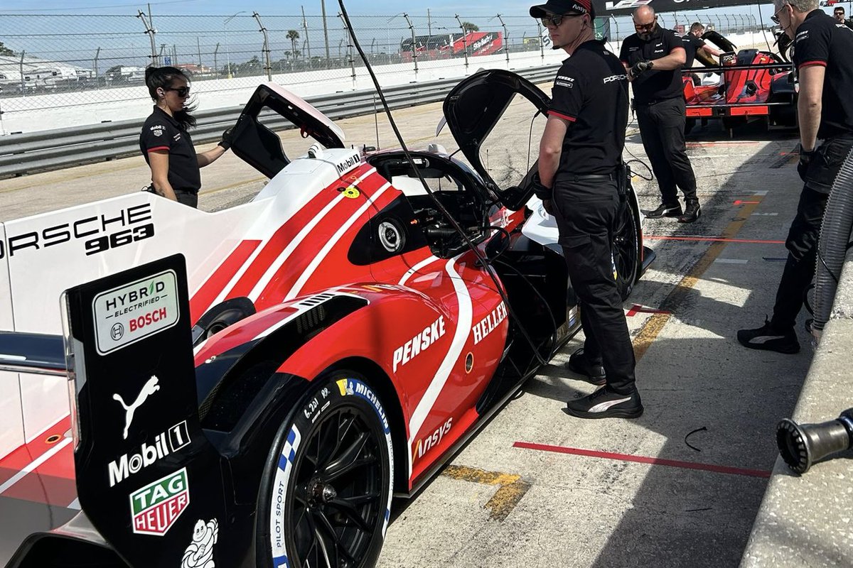 Time to #RespectTheBumps. Testing at @sebringraceway in preparation for the #Sebring12. 
-
#Porsche | #IMSA | #RaceBorn