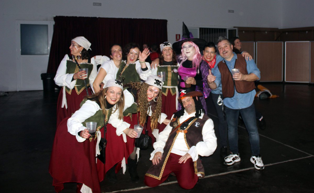 jaderefe5's tweet photo. Lunes Carnaval Gévora 2024 https://t.co/A3wbml8BXf