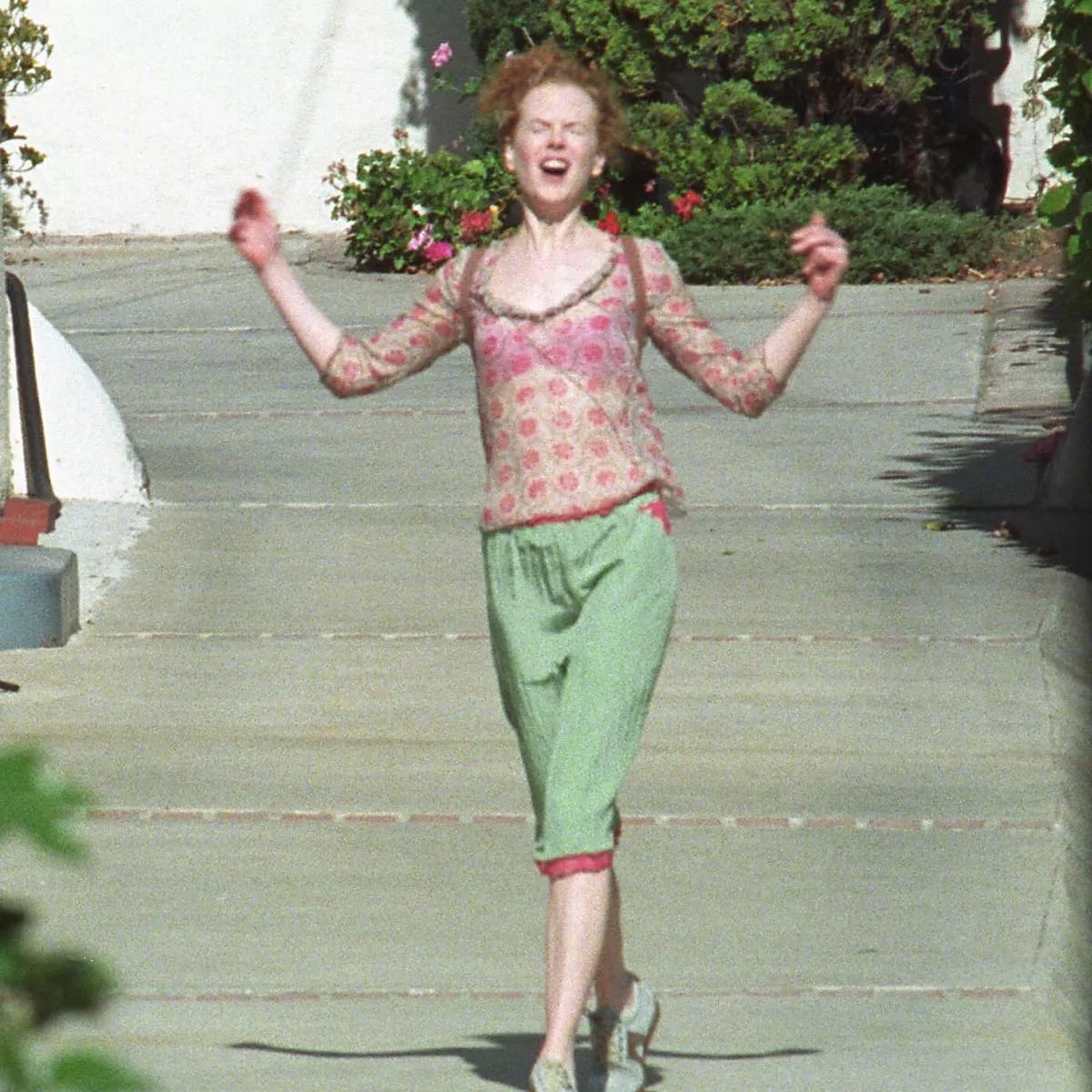 laura_bourn's tweet photo. me after i’m freed from my grad school boyfriend who i fell in love with before my brain fully developed because he moved to utah and lost his mind https://t.co/350YKXaeB7