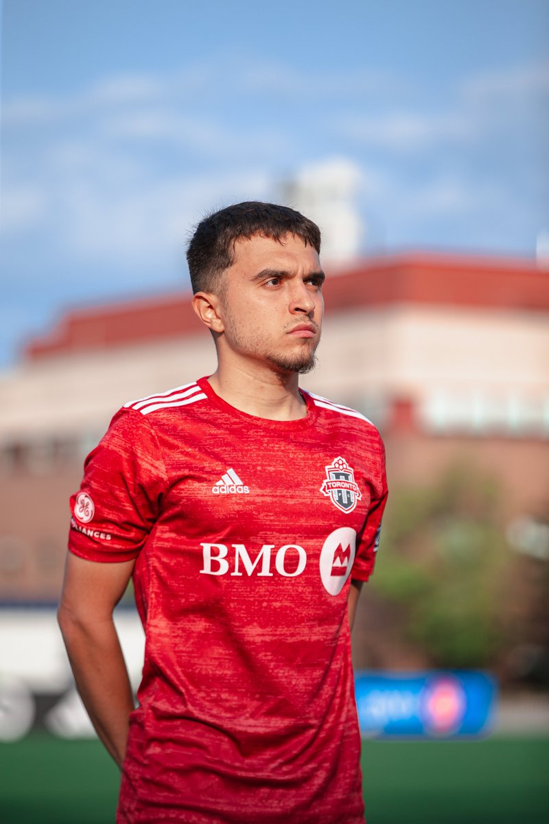 TorontoFCII's tweet photo. Joyeux anniversaire, @mattcatavolo! 🥳

#TFCLive https://t.co/CEese6xCTa
