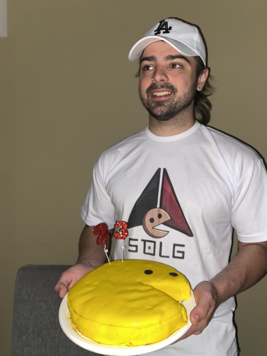 Las minas: ay son todos iguales

Al que le dan bola // al que ignoran