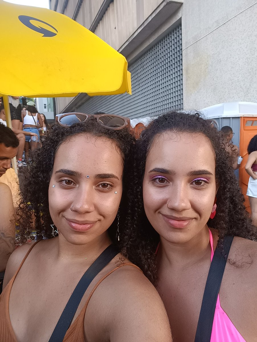 lolozinha tweet media