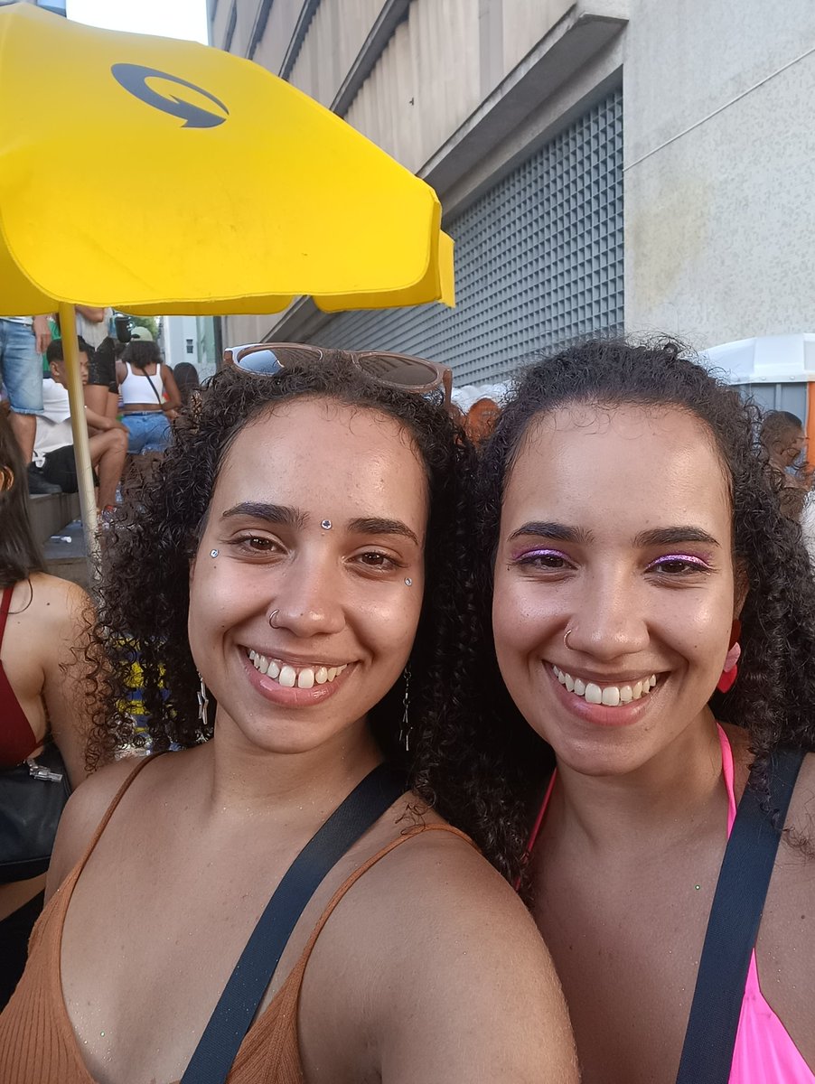 lolozinha tweet media