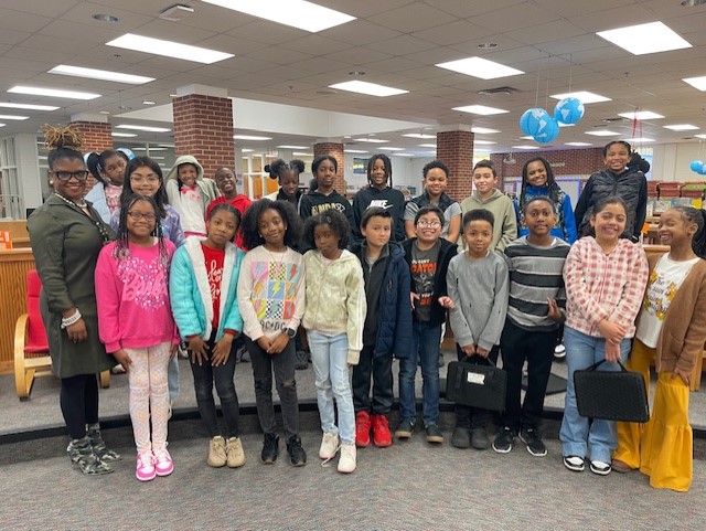 It is always a great day in the media center when we host a read aloud with guest speakers. We are celebrating Black History Month by spotlighting Ella Fitzgerald. 'African Americans and the Arts | Diversity, Unity, & Belonging.