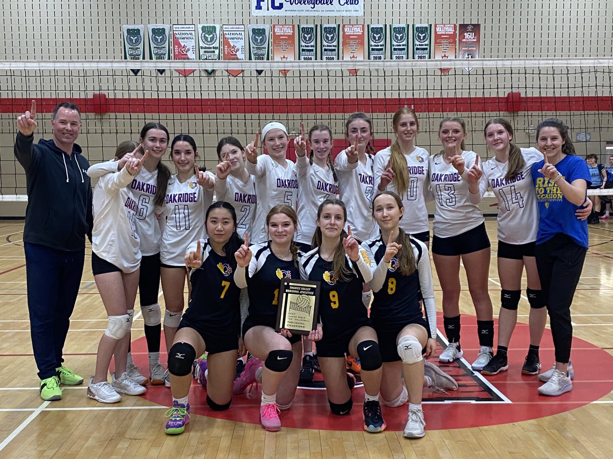 Oakridge_SS's tweet photo. Congrats to the Jr. Girls Volleyball Team on their AA TVRA Gold Medal! #GoOaks https://t.co/W86gnwShWa