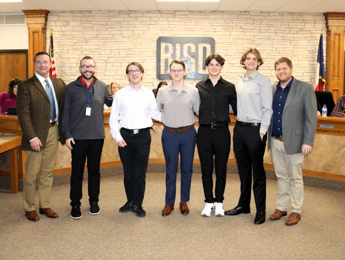 🆕Story: All-State Band Members Recognized → elkjournal.com/blog/all-state…