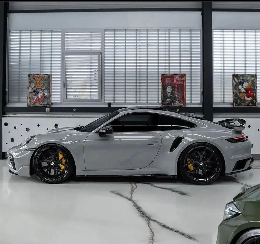 Jordan92338366's tweet photo. 992 TurboS 🩶 https://t.co/RPGP0H4gx9