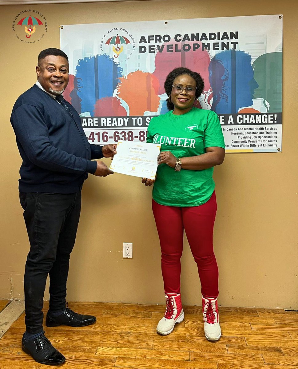 Afrocanadianinc's tweet image. Taking a moment to shine the spotlight on our rockstar volunteers!🌟 Today at Afro Canadian, we organized a little appreciation event for our top active volunteers and offered them small gifts as a form of appreciation.  #VolunteerAppreciation #Gratitude #AfroCanadianDevelopment