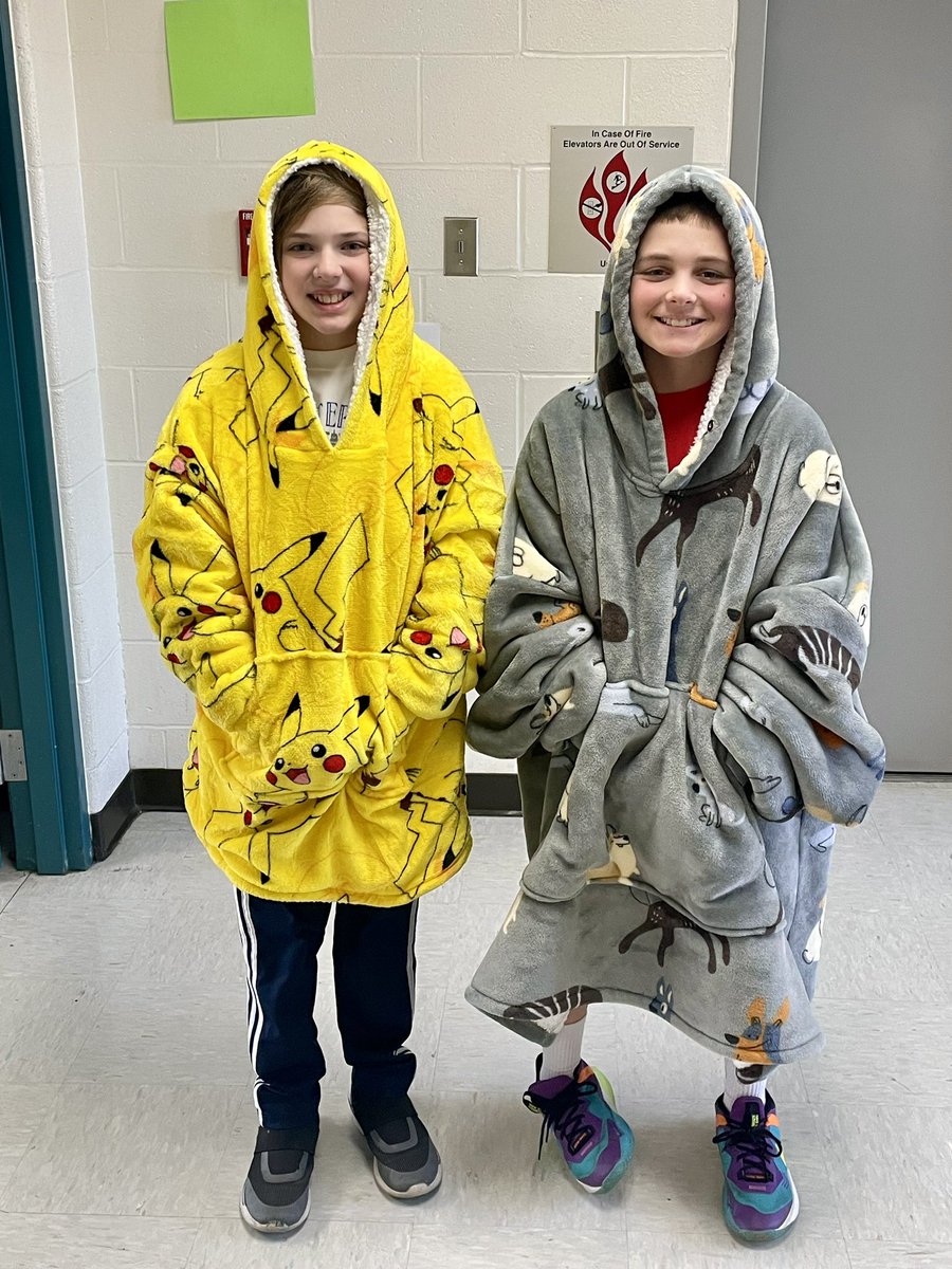 Twin day was a hit <a href="/cheetahstweet/">Cherokee Elementary</a>